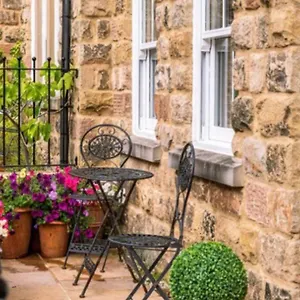 https://cosy-central-cottage-in-harrogate.yorkshirehotels.net